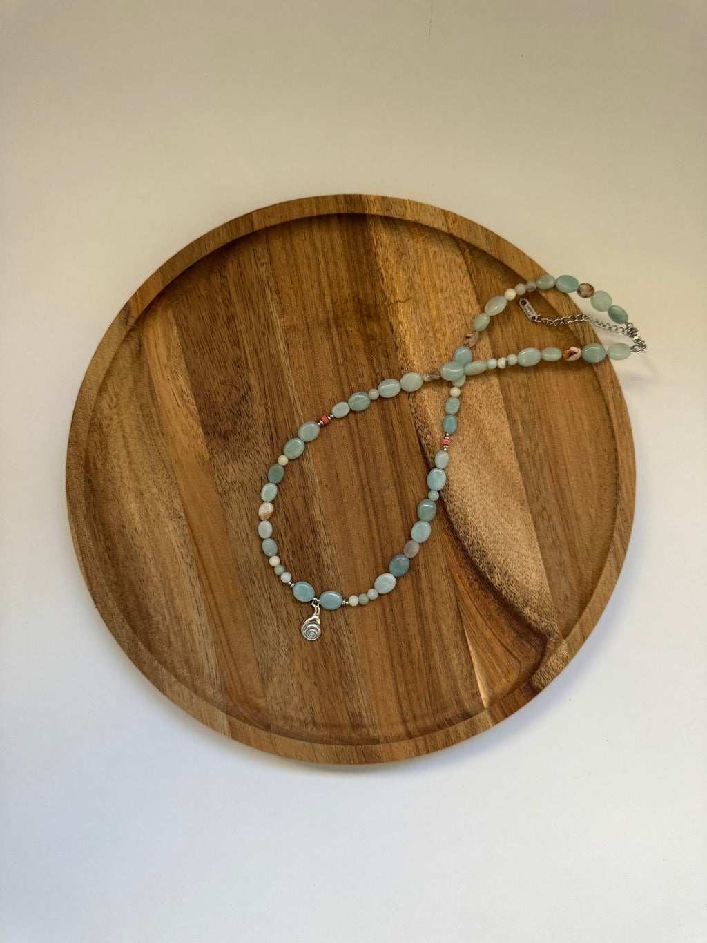 שרשרת אבנים קונכיה