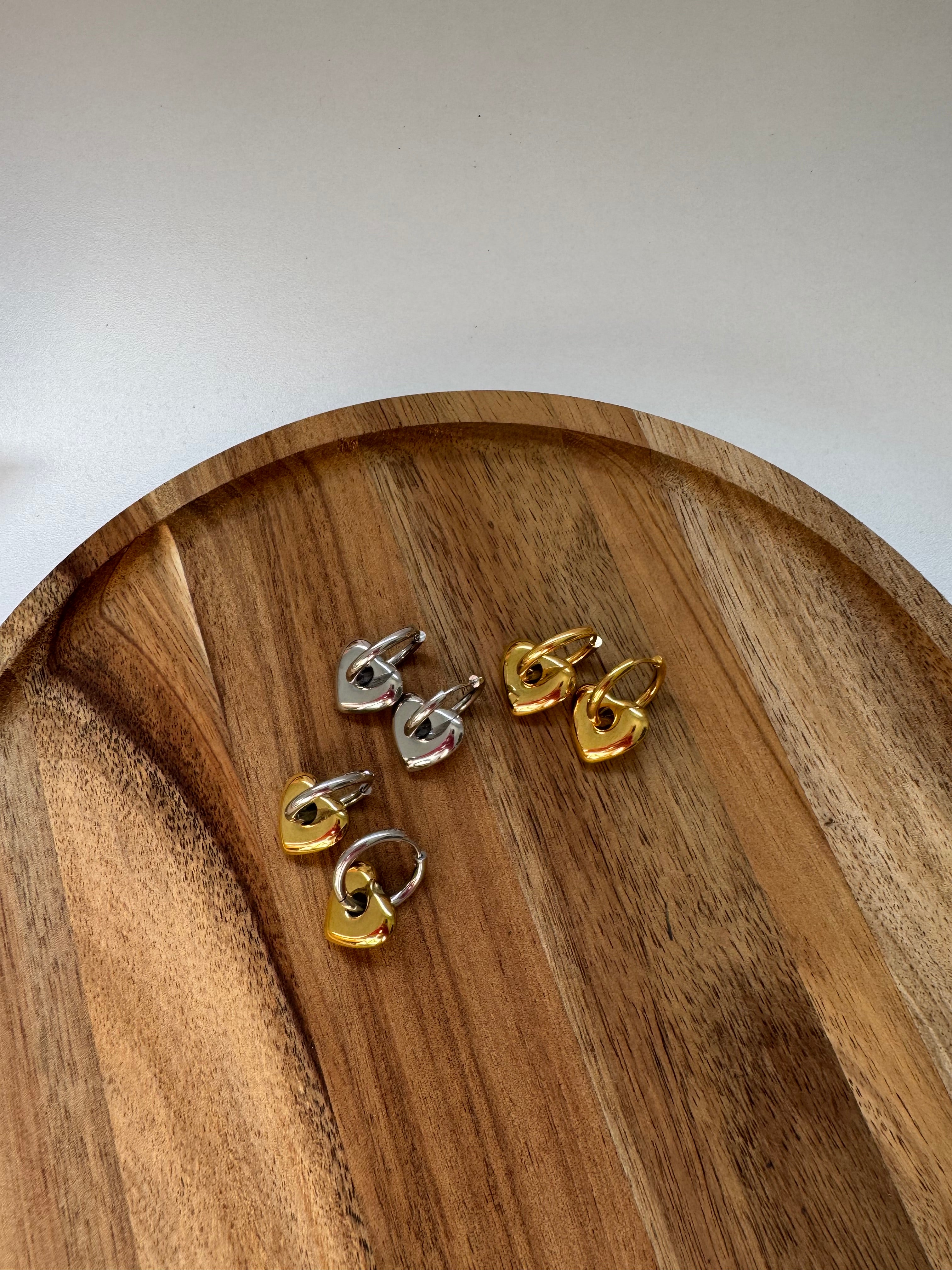 עגילי לב גדול