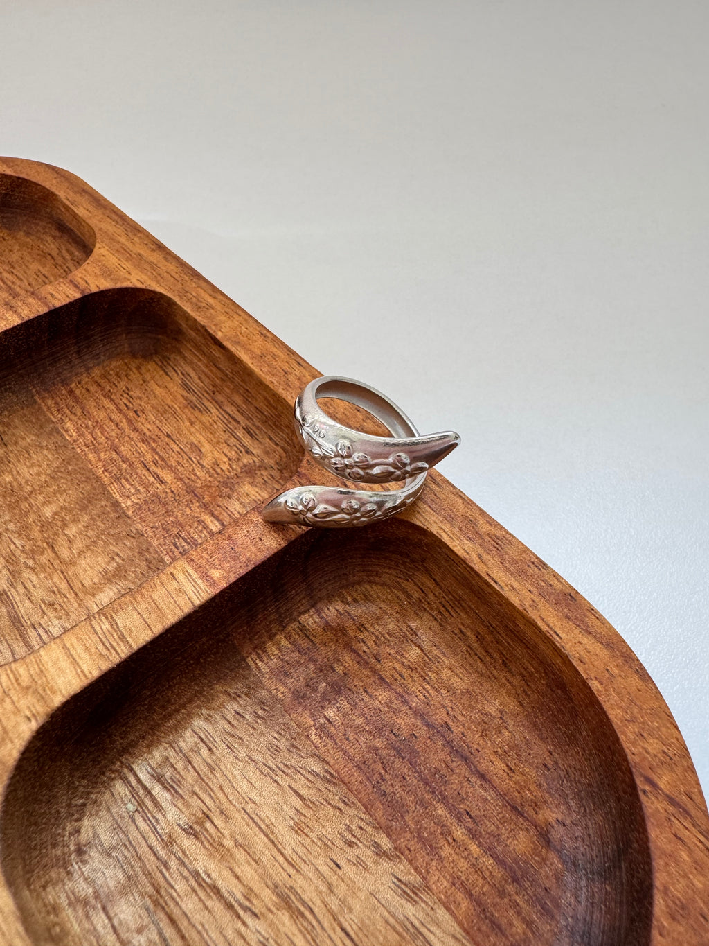 טבעת נחש פרחים