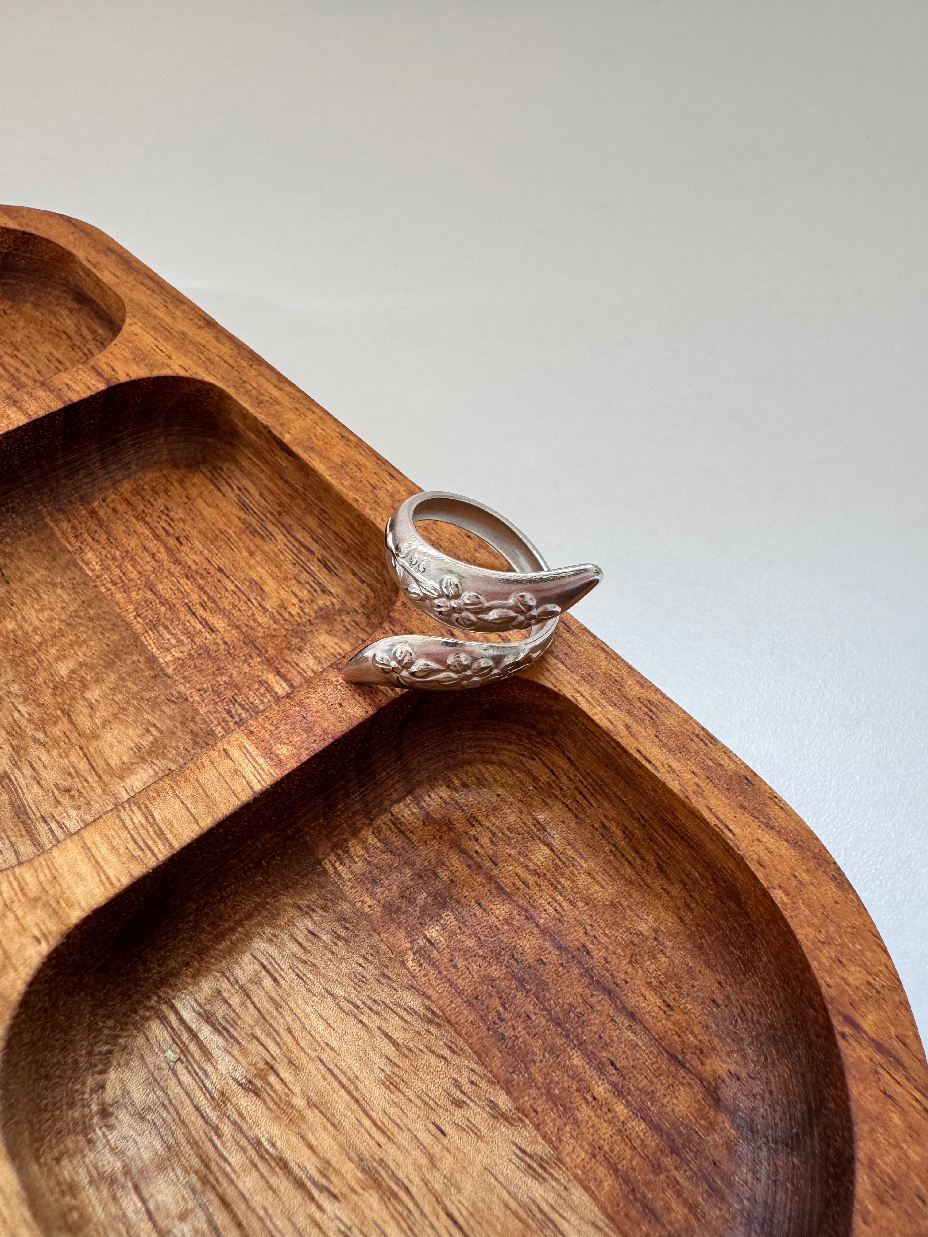 טבעת נחש פרחים