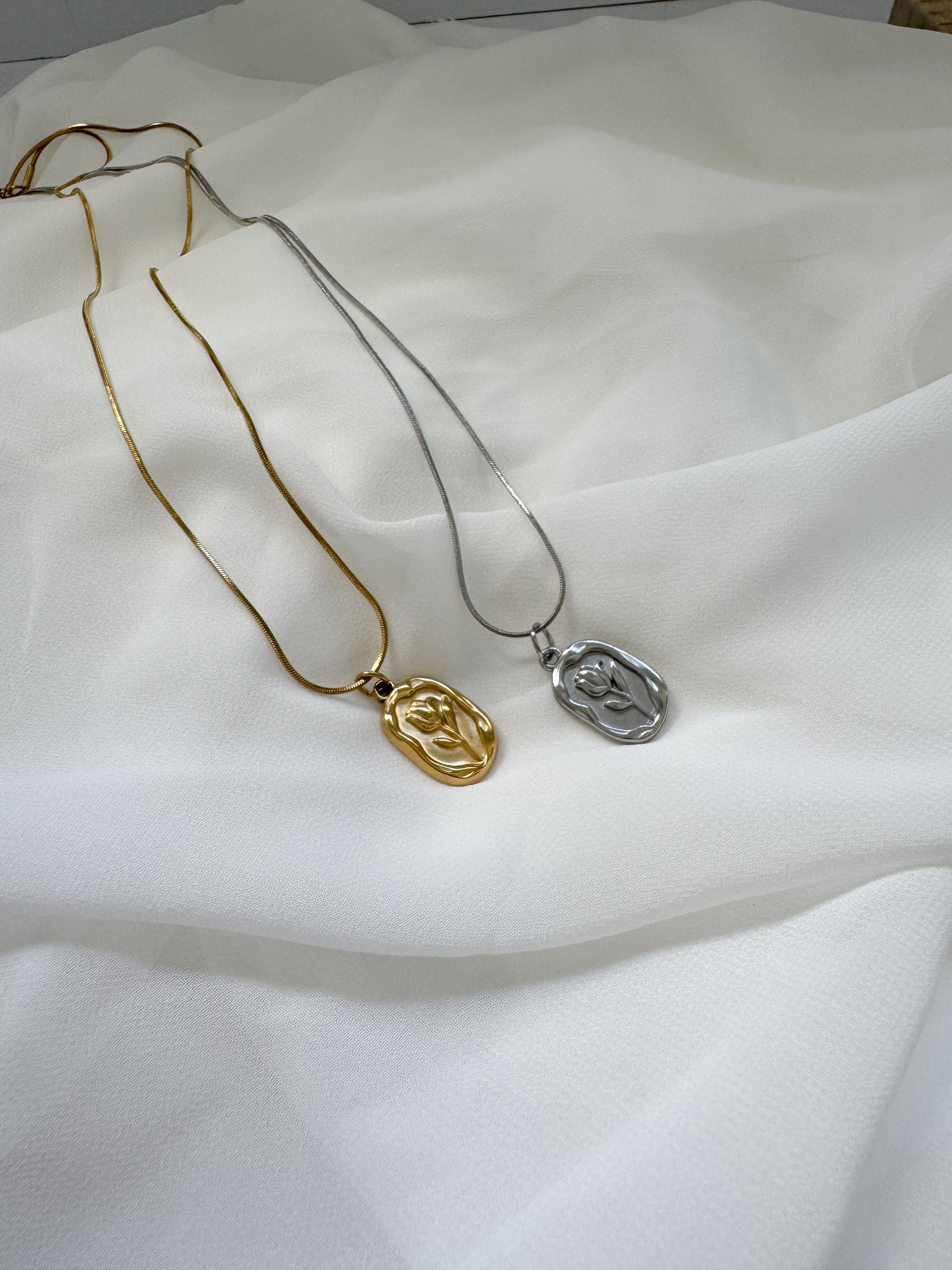 שרשרת תליון ורד