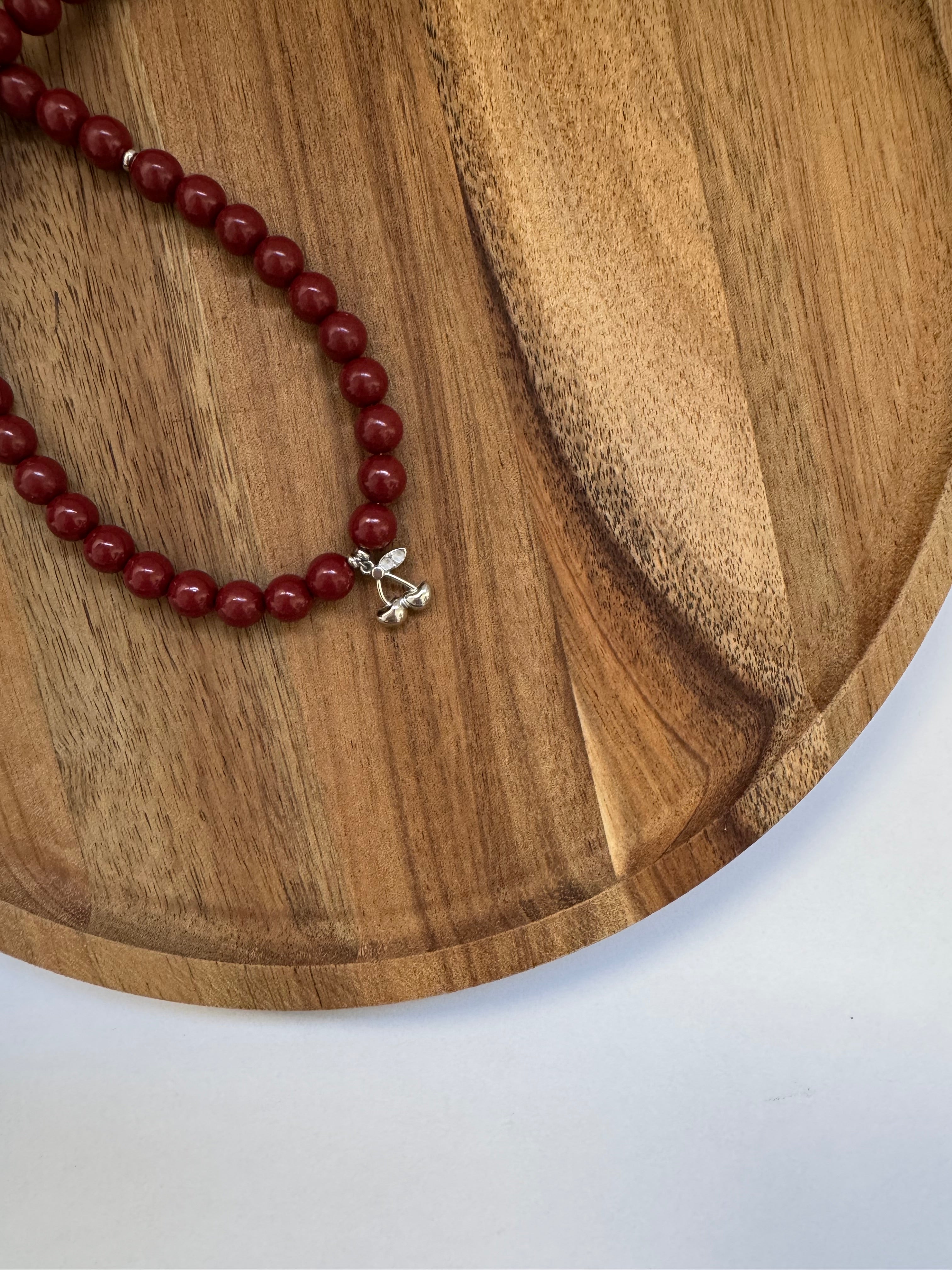 שרשרת חרוזים דובדבן אדום