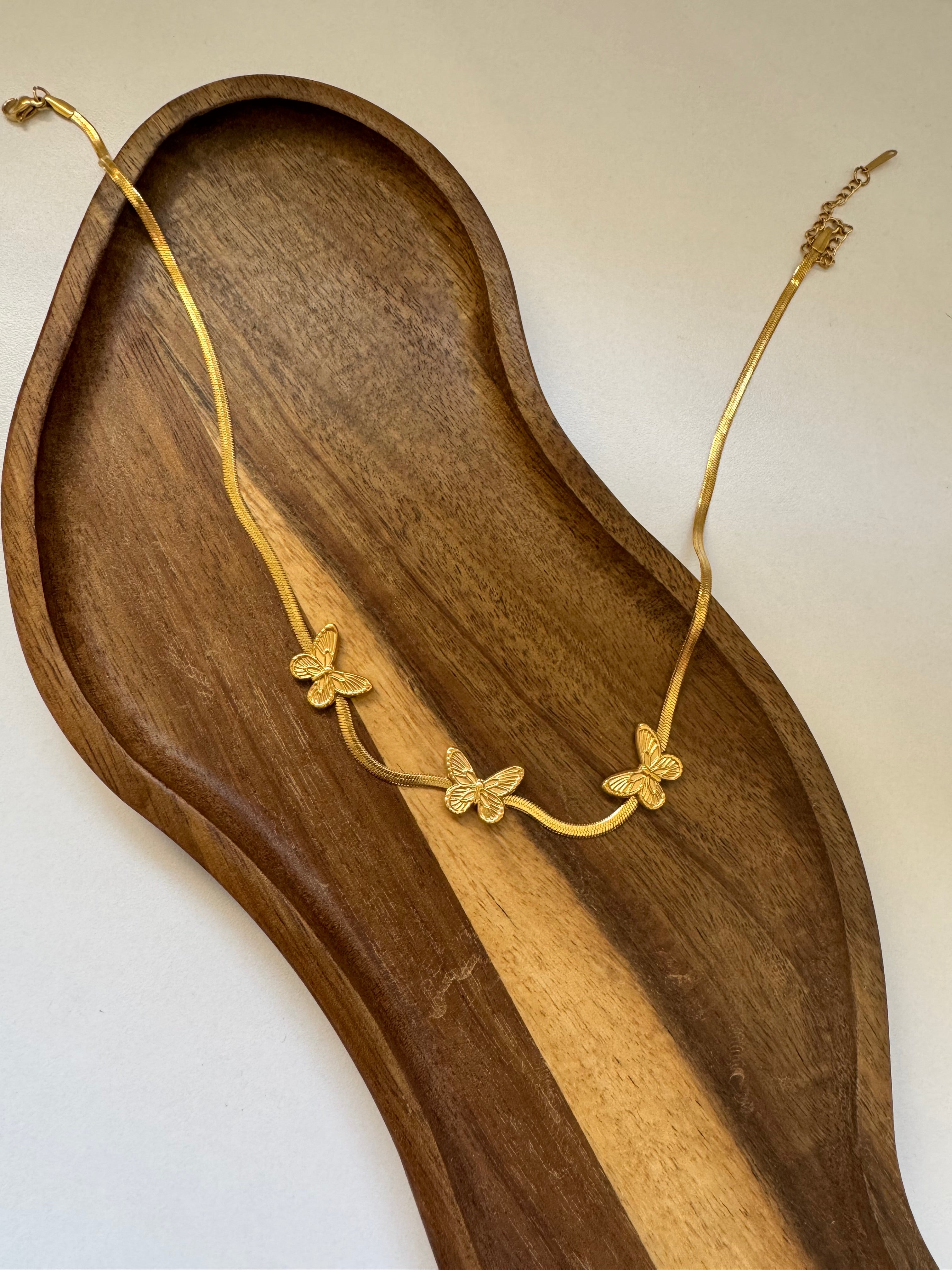 שרשרת פרפרים