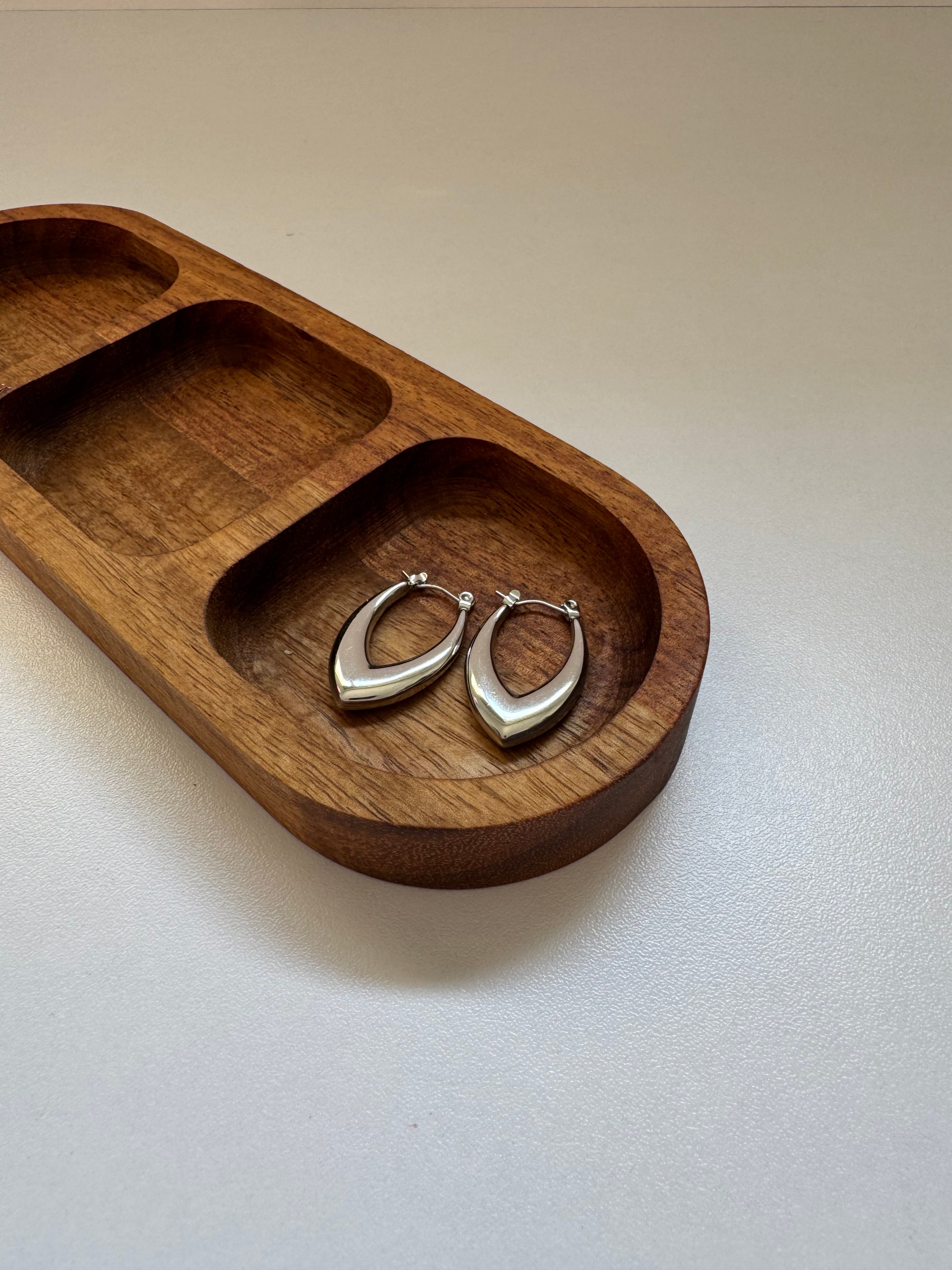 עגילים קלאסיים