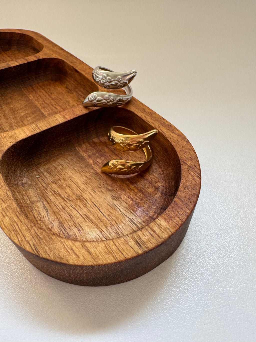 טבעת נחש פרחים