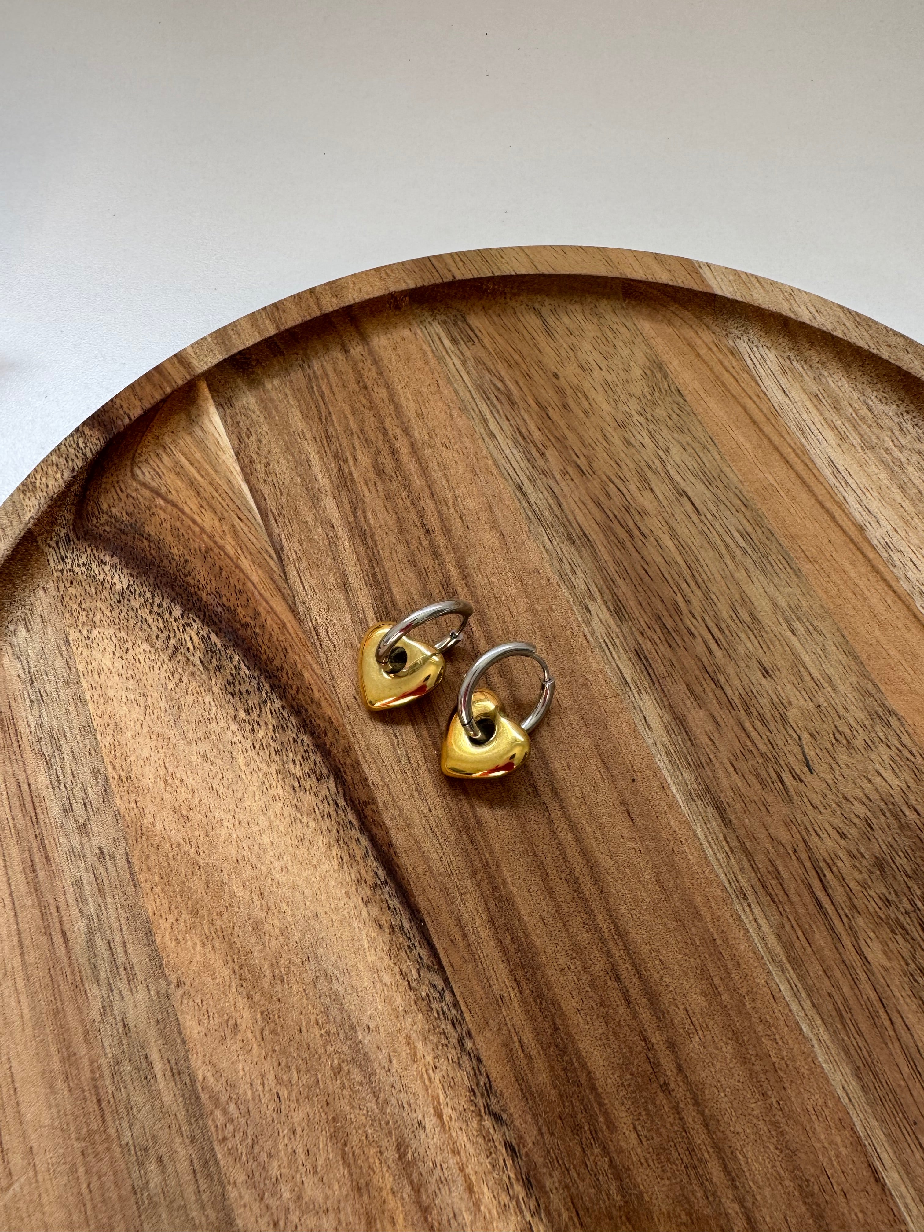 עגילי לב גדול