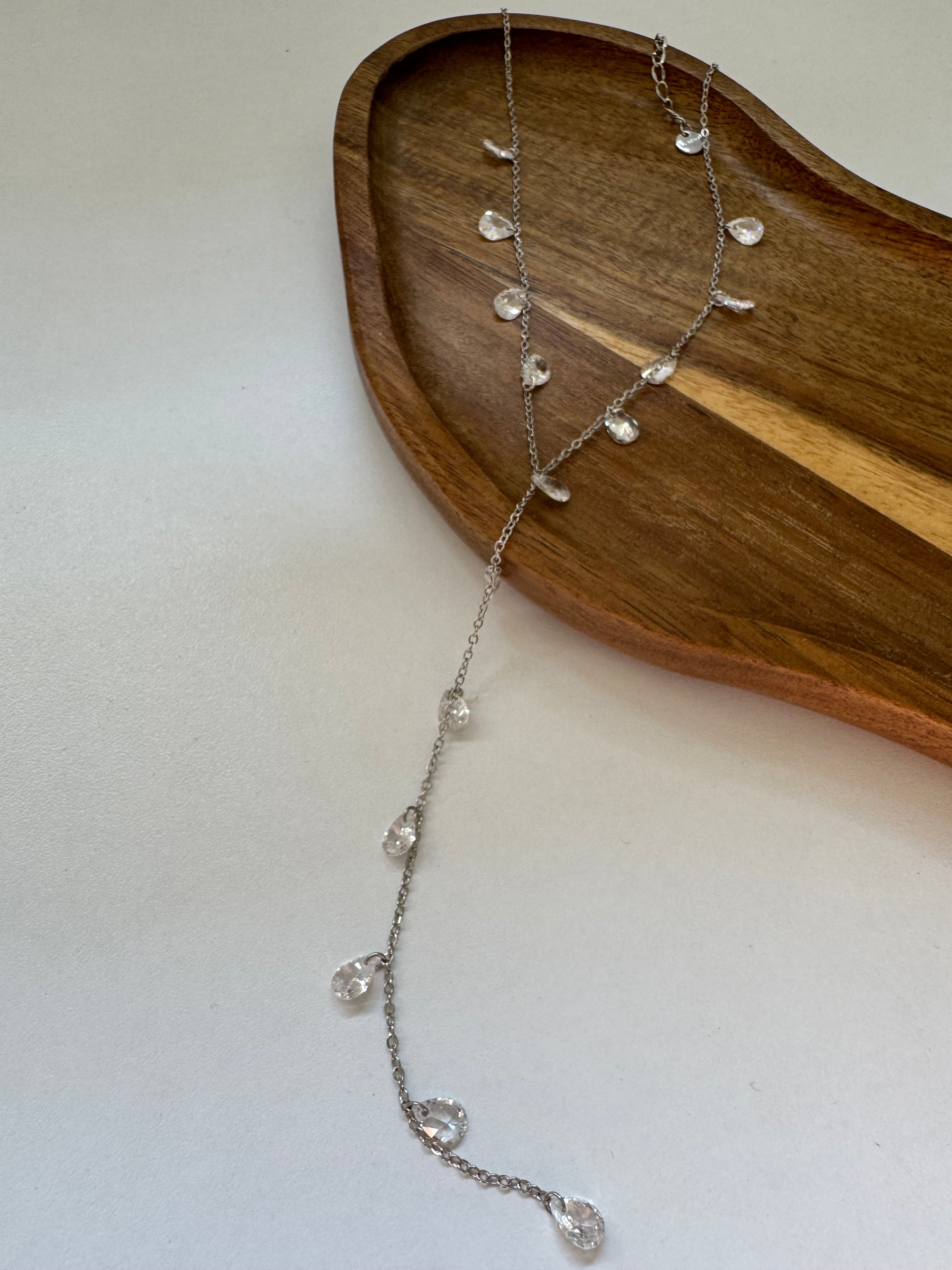 שרשרת עניבה זירקונים