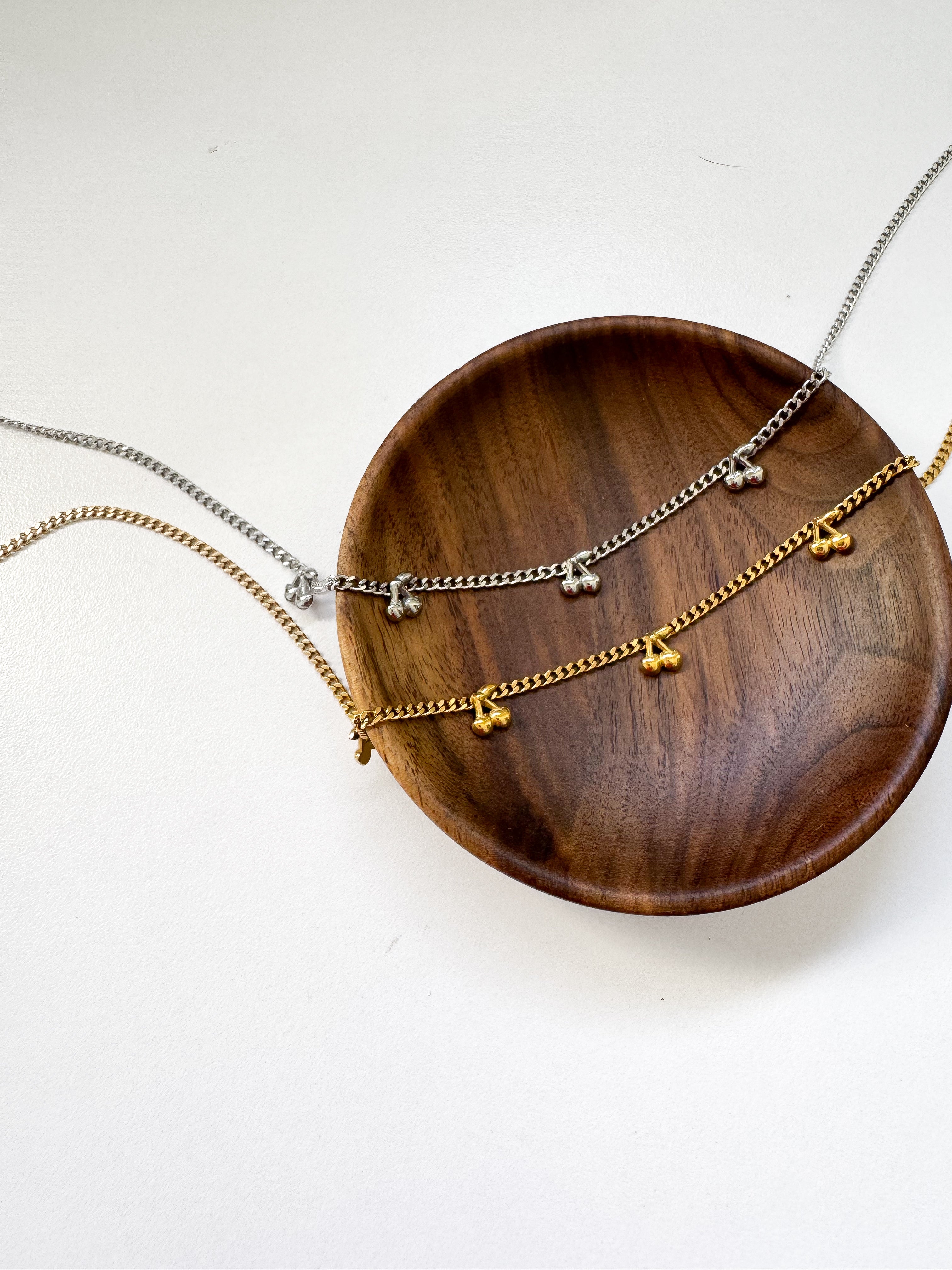 שרשרת דובדבנים