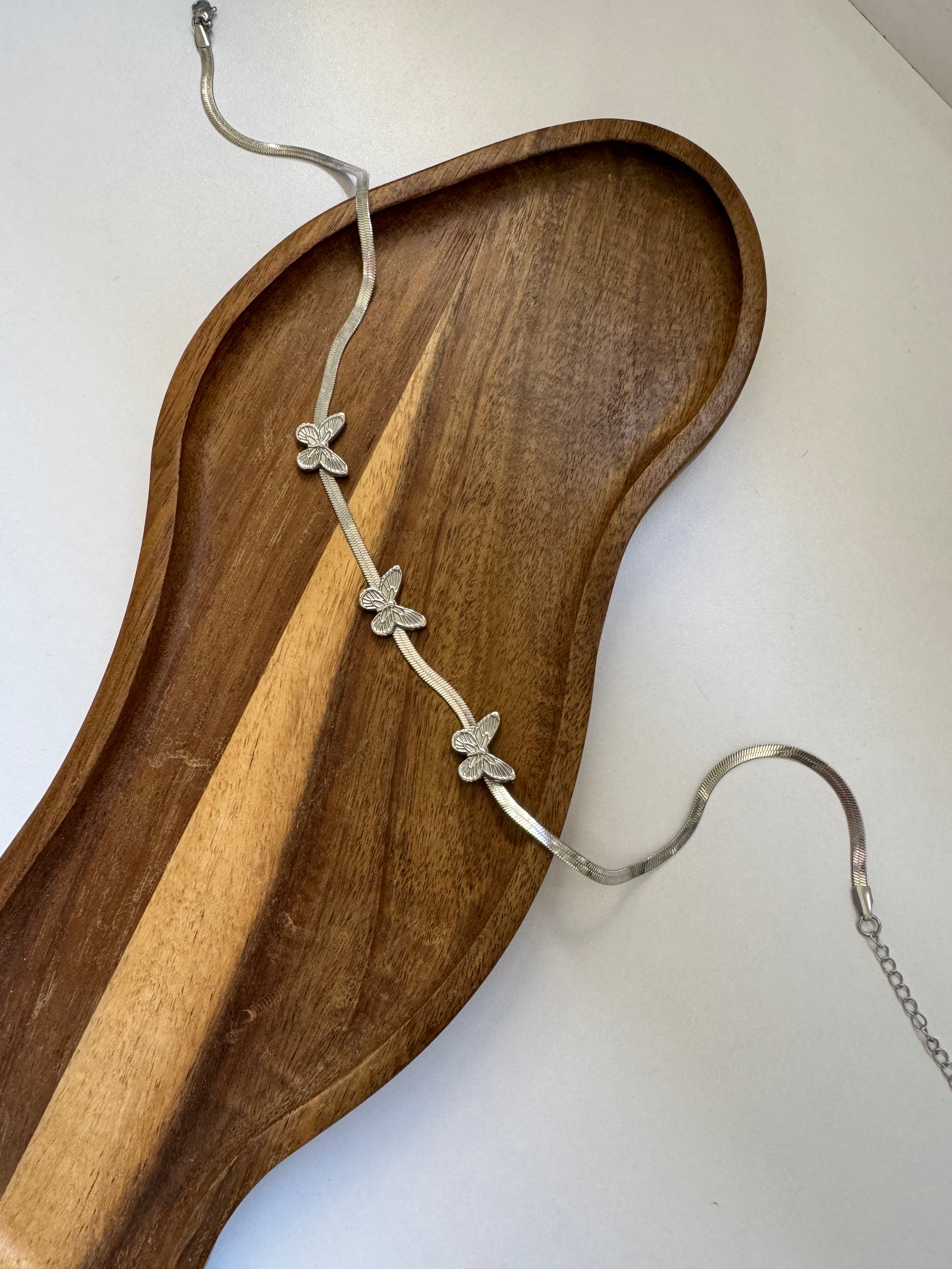 שרשרת פרפרים