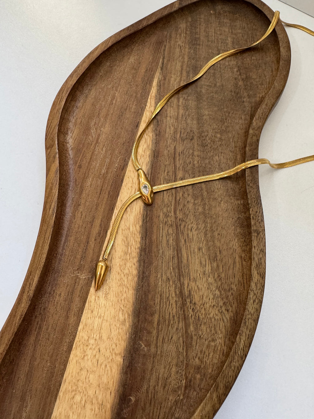 שרשרת עניבה נחש