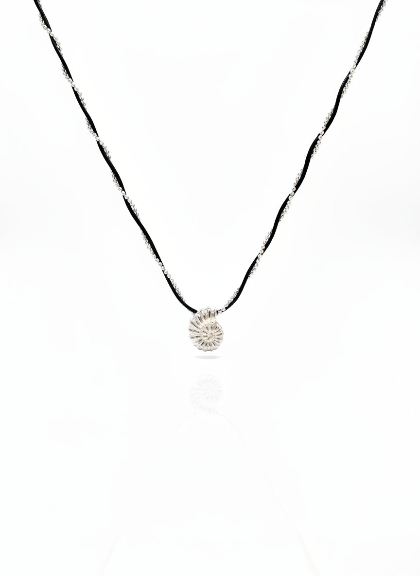 שרשרת חוט קונכיה